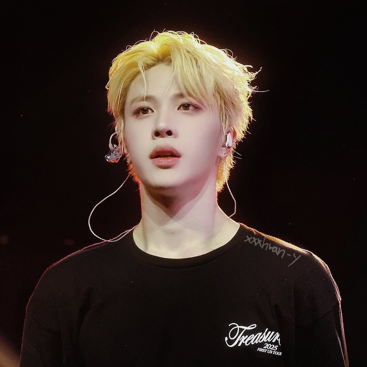 TREASUREの最近の活動写真