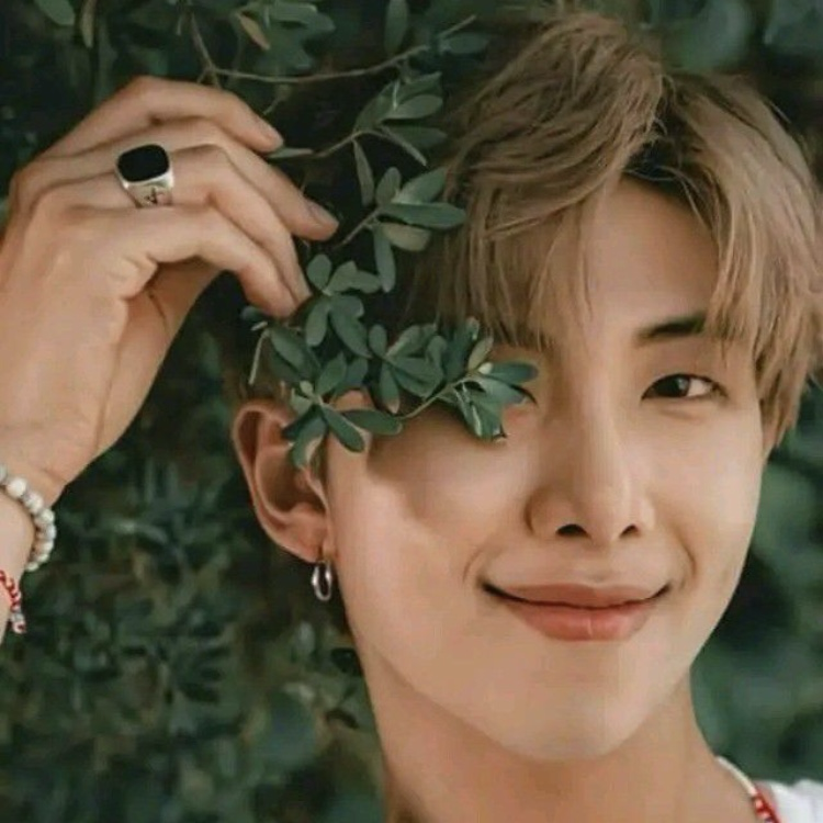 RM (BTS)の最新写真
