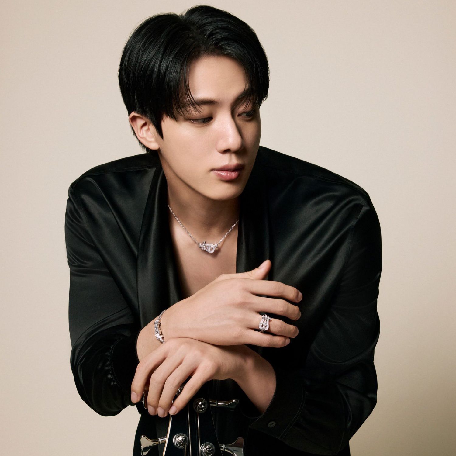 Momen yang diabadikan oleh penggemar Jin (BTS)