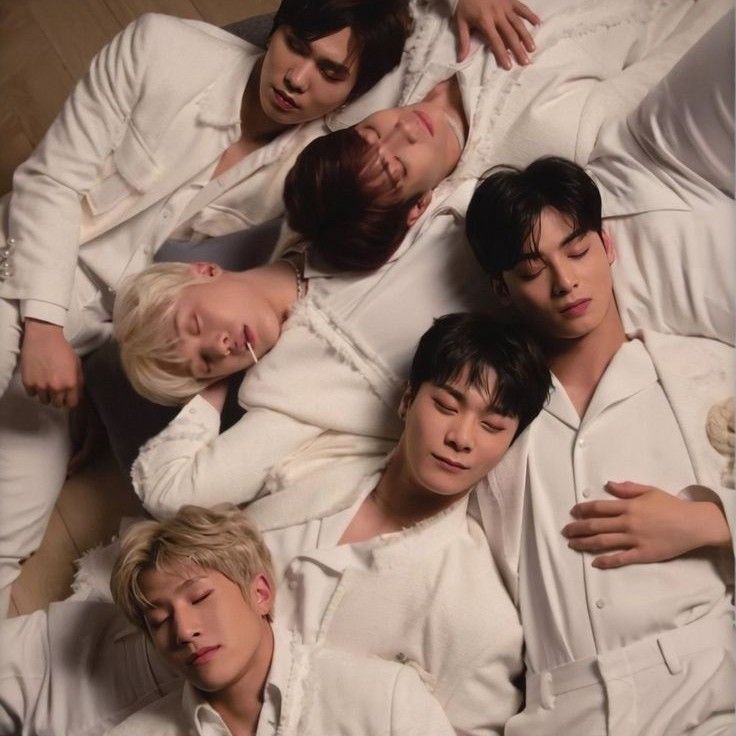 Foto aktivitas terbaru ASTRO