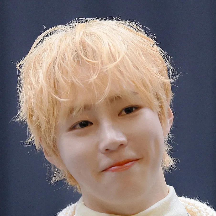 Latest photo of Ha Sungwoon