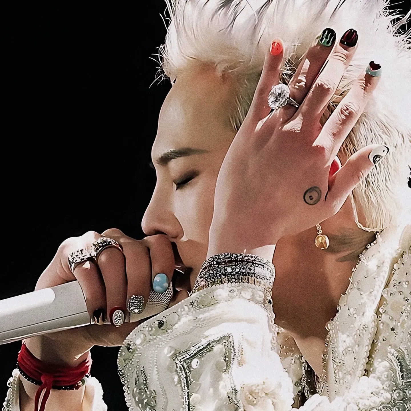 Latest photo of G-DRAGON (BIGBANG)