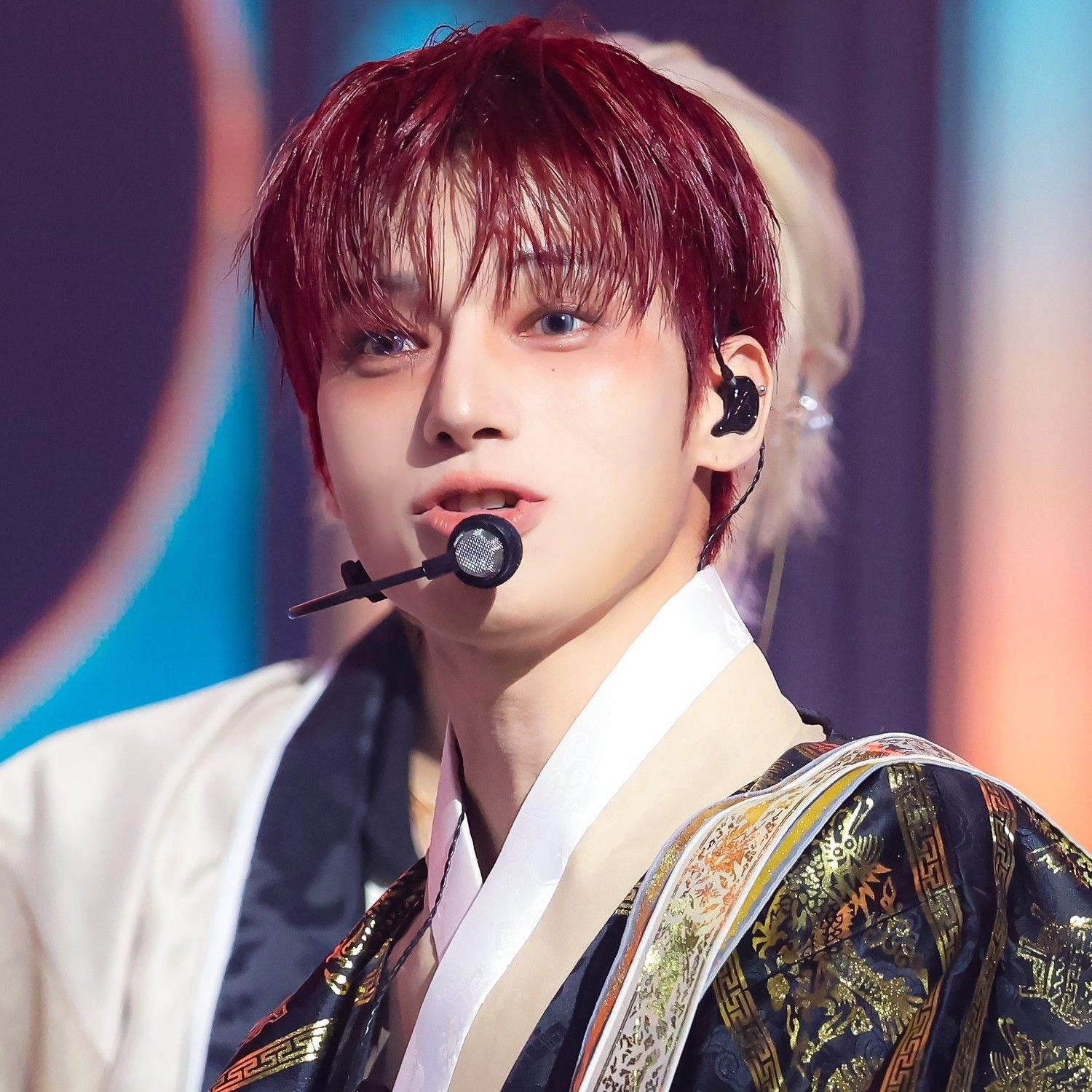 에이티즈의 비하인드 컷