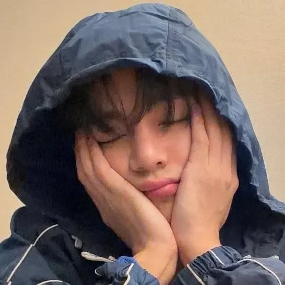 Recent activity shot of V (BTS)
