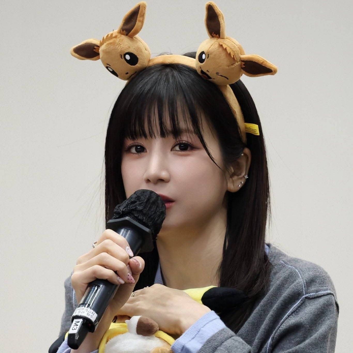 Recent activity shot of Park Chorong (Apink)