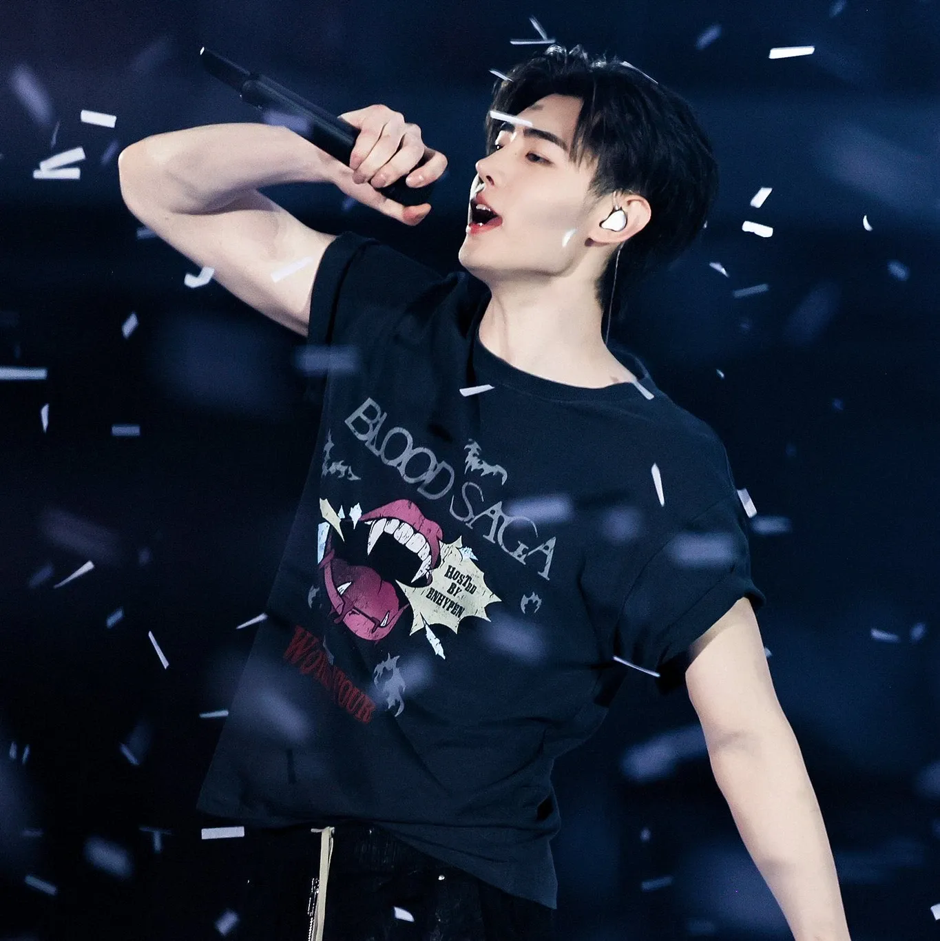 Foto aktivitas terbaru Sunghoon (ENHYPEN)