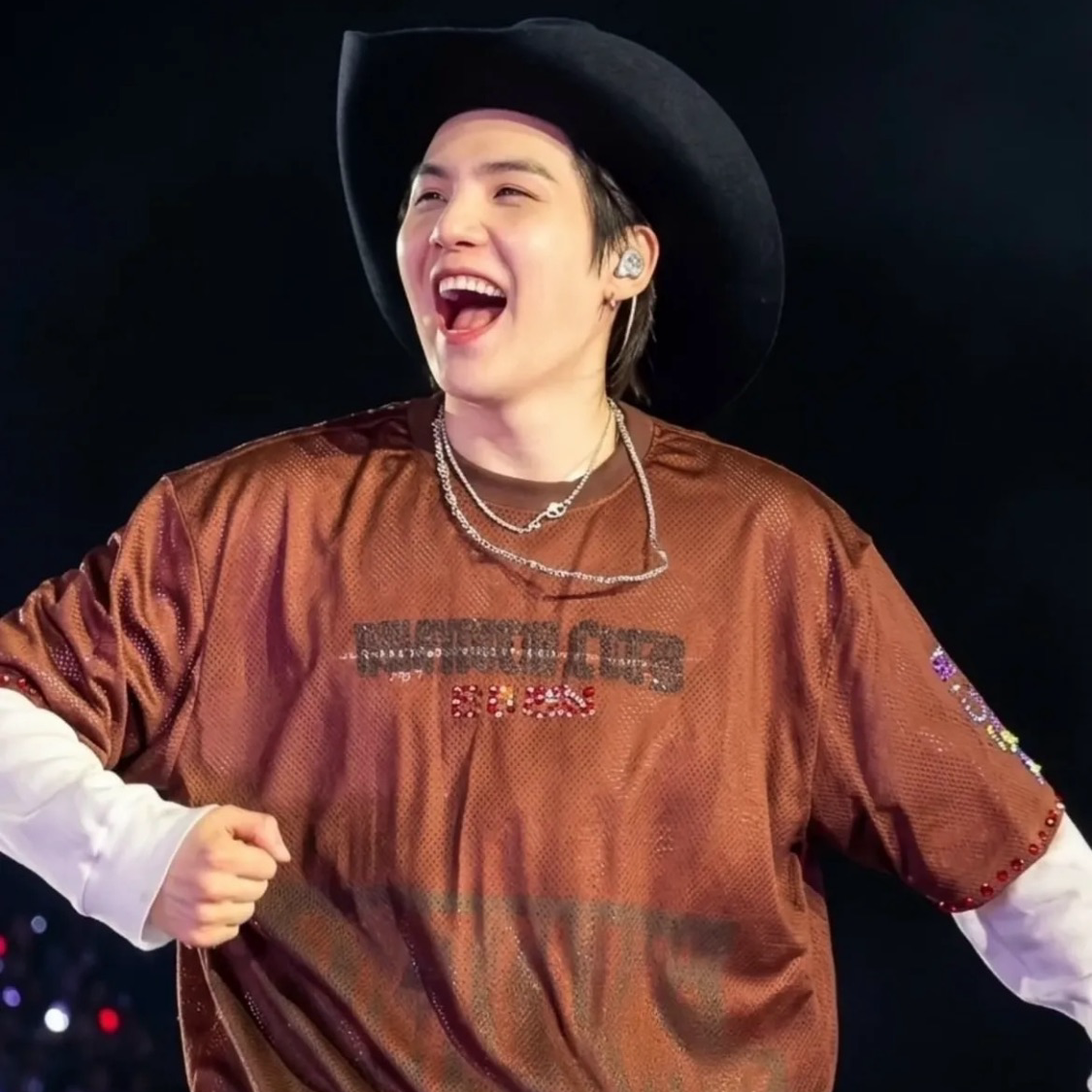 Foto aktivitas terbaru SUGA (BTS)