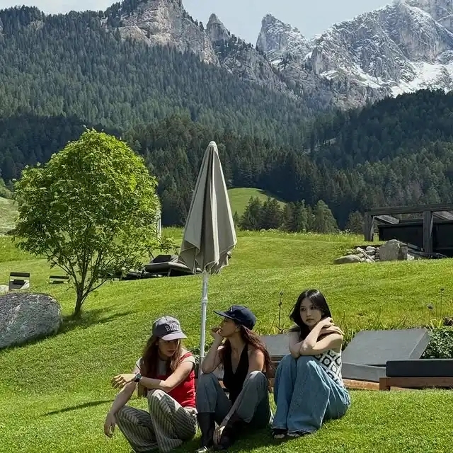 Potret di balik layar Mina (TWICE)