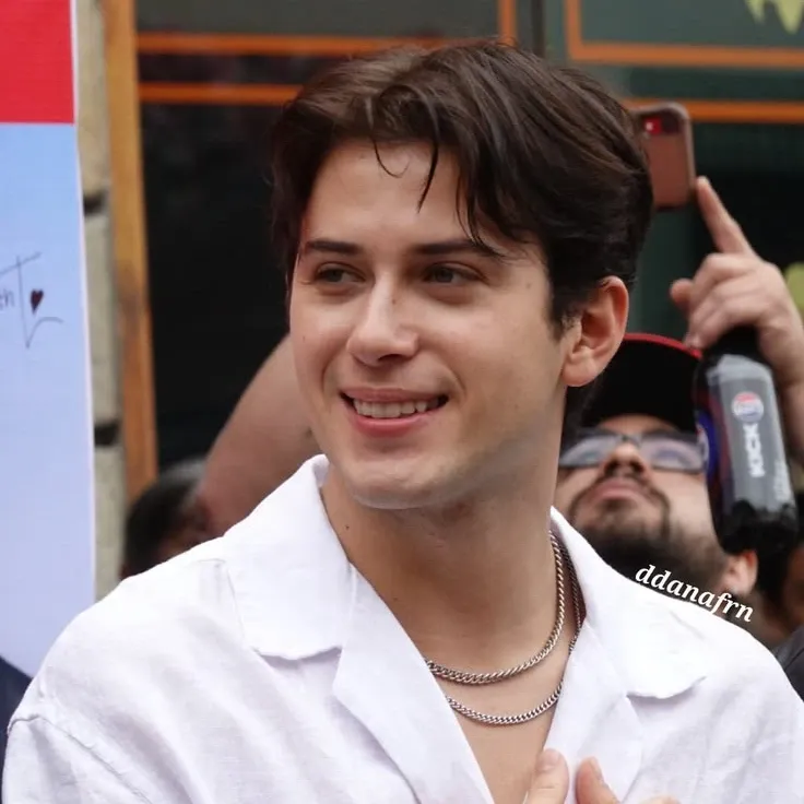 Latest photo of Alejandro (SANTOS BRAVOS)