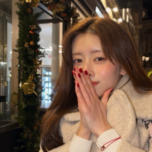 Potret di balik layar Rima (NiziU)