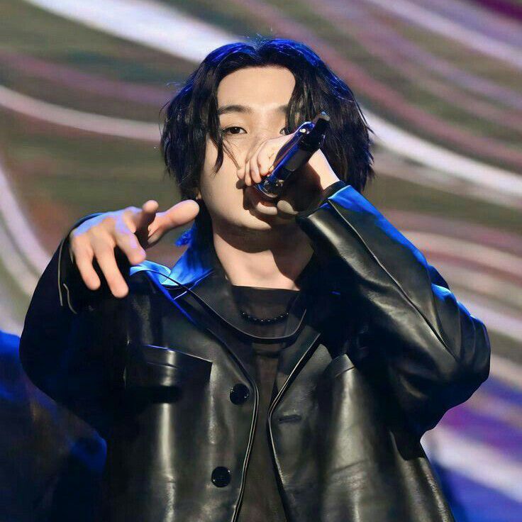 슈가 (방탄소년단)의 최신 사진