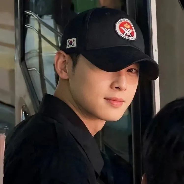 Behind-the-scenes cut of Eunwoo (ASTRO)