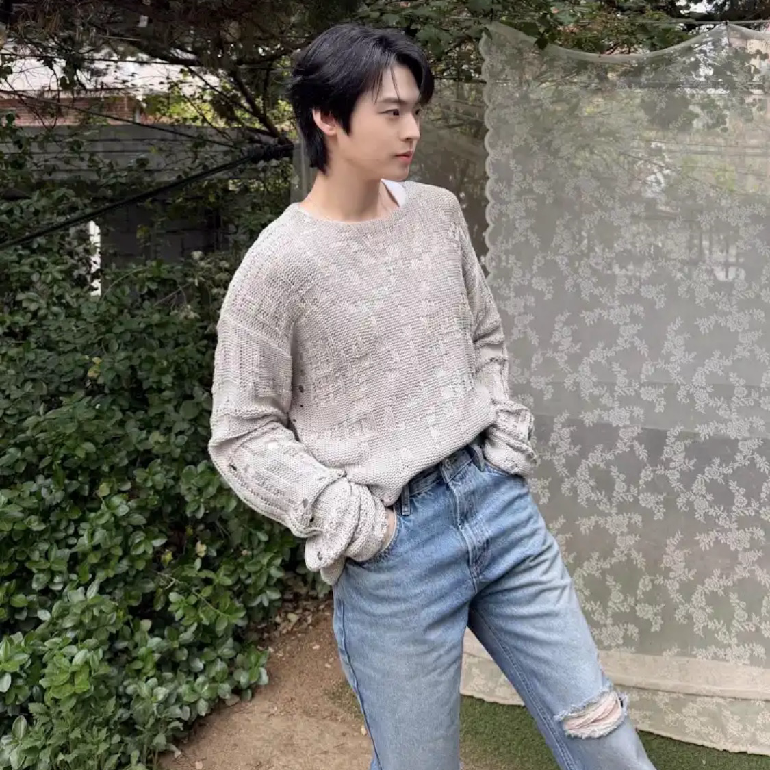 Latest photo of Hyojin (ONF)