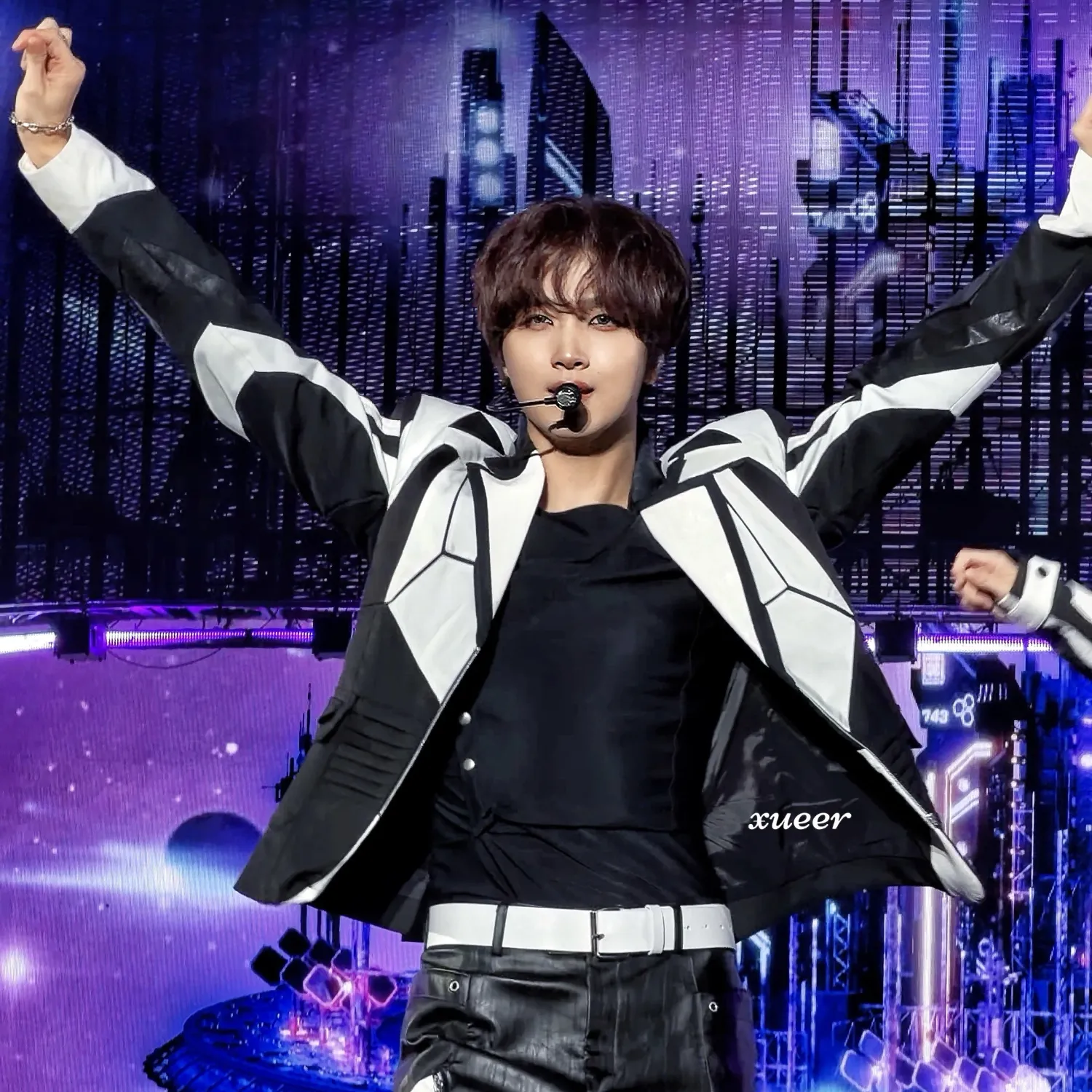 Behind-the-scenes cut of Haechan (NCT 127, NCT DREAM)