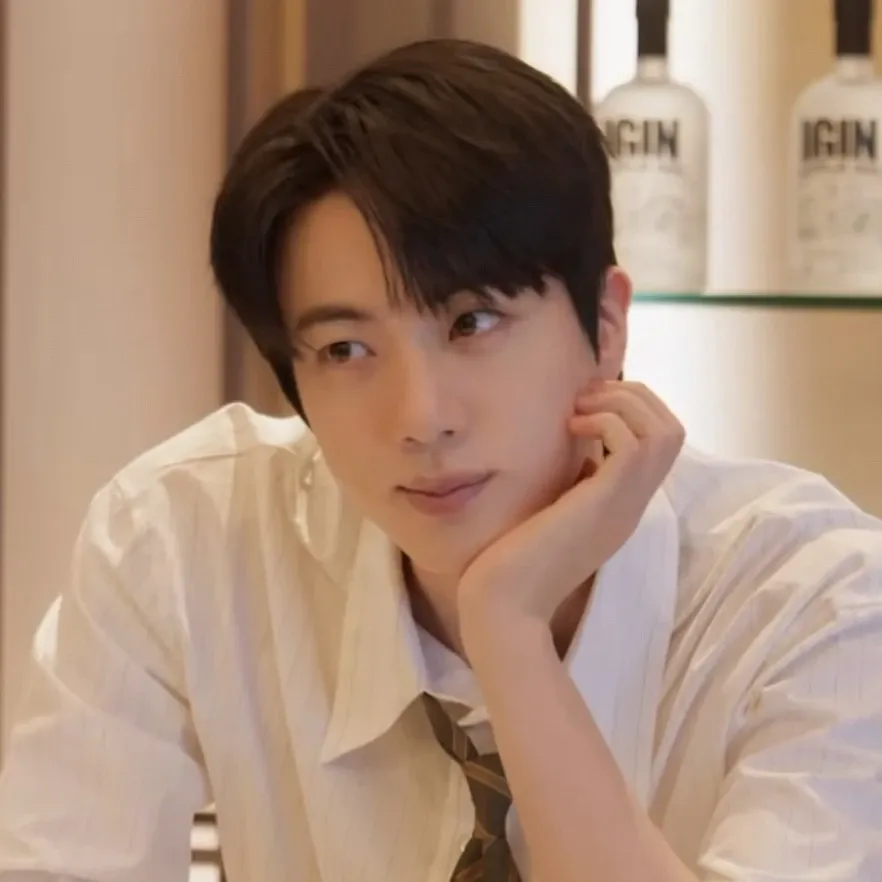 진 (방탄소년단) 최근 활동샷