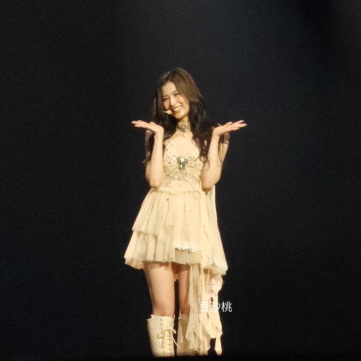 Sana (TWICE)的幕後花絮