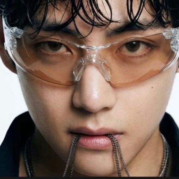 Feed komunitas K-pop terpanas hari ini