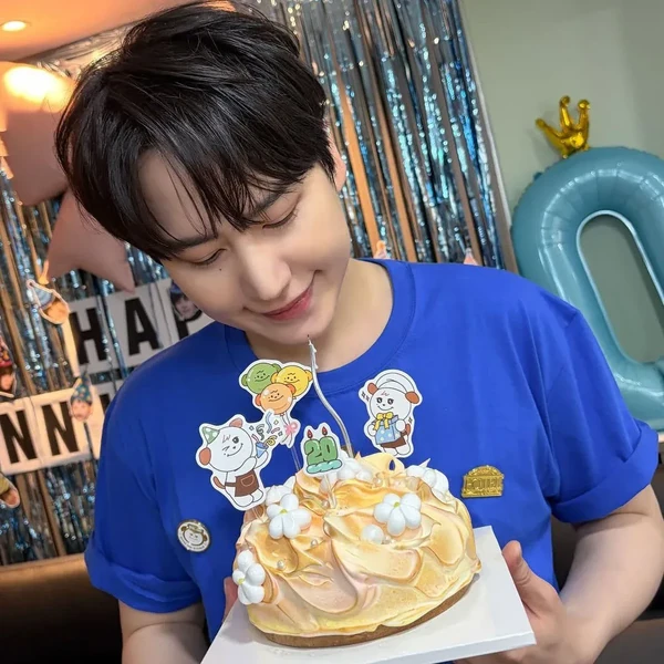 Signature photo of Kyuhyun (Super Junior) capturing their charm