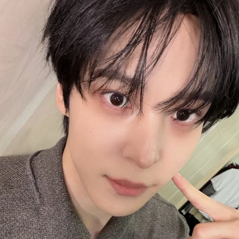 Recent activity shot of Yunho (ATEEZ)