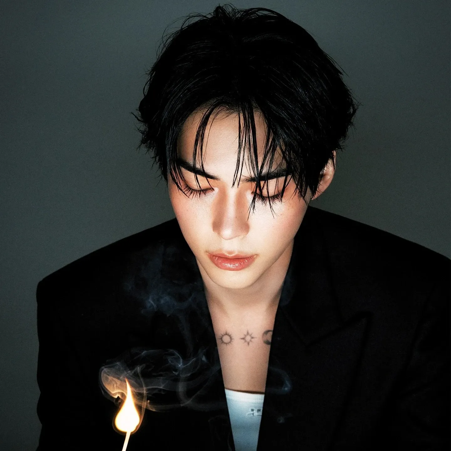 Behind-the-scenes cut of Sung Hanbin (ZEROBASEONE)