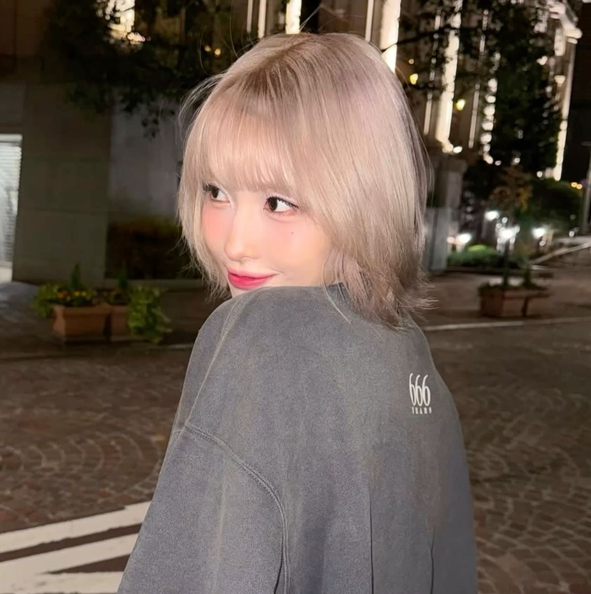 Momo (TWICE)的最新照片
