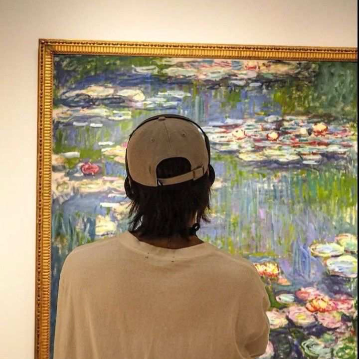 Latest photo of Hyunjin (Stray Kids)