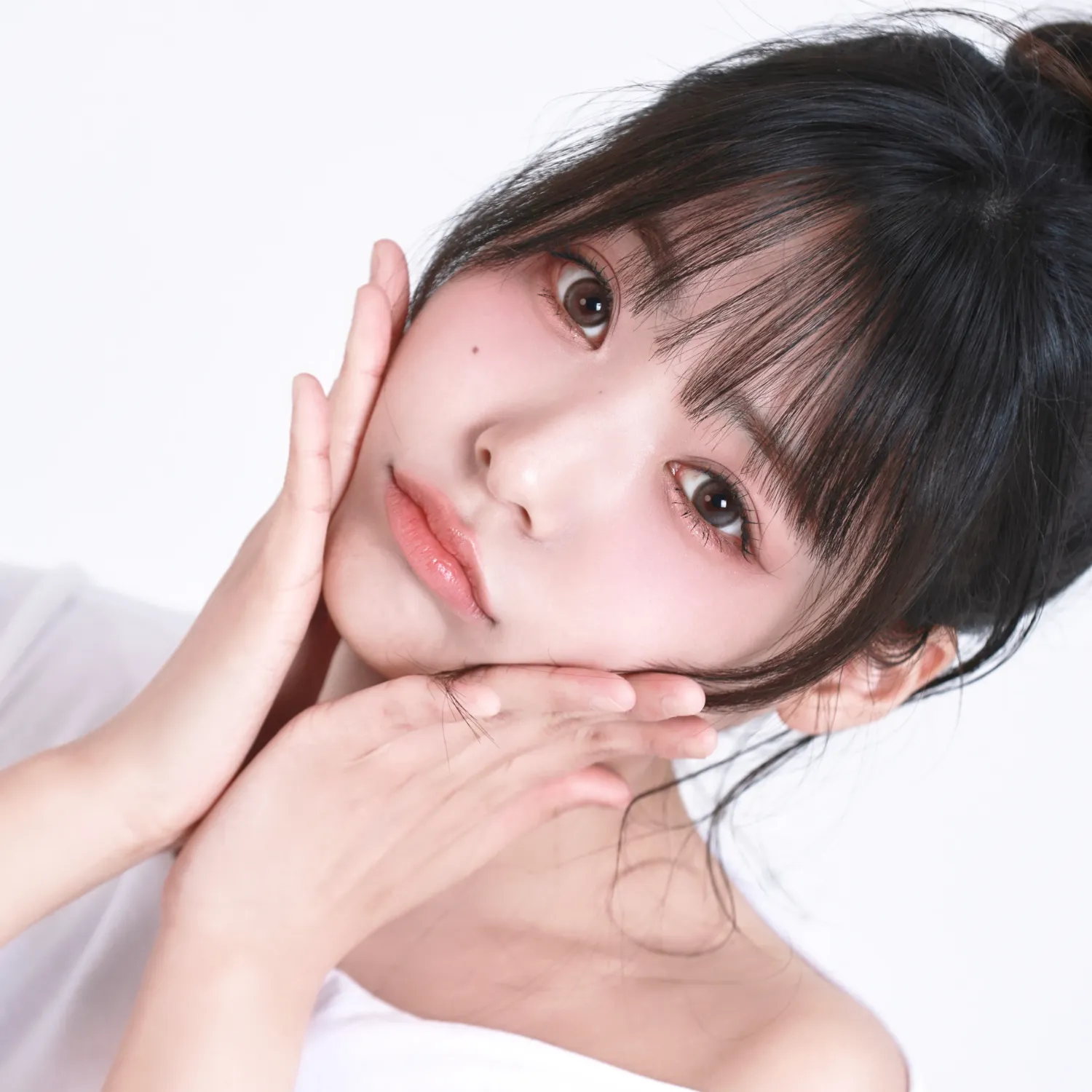 QWER シヨン ファンダムコミュニティ │ KPOP人気No.1アプリ 最愛ドル