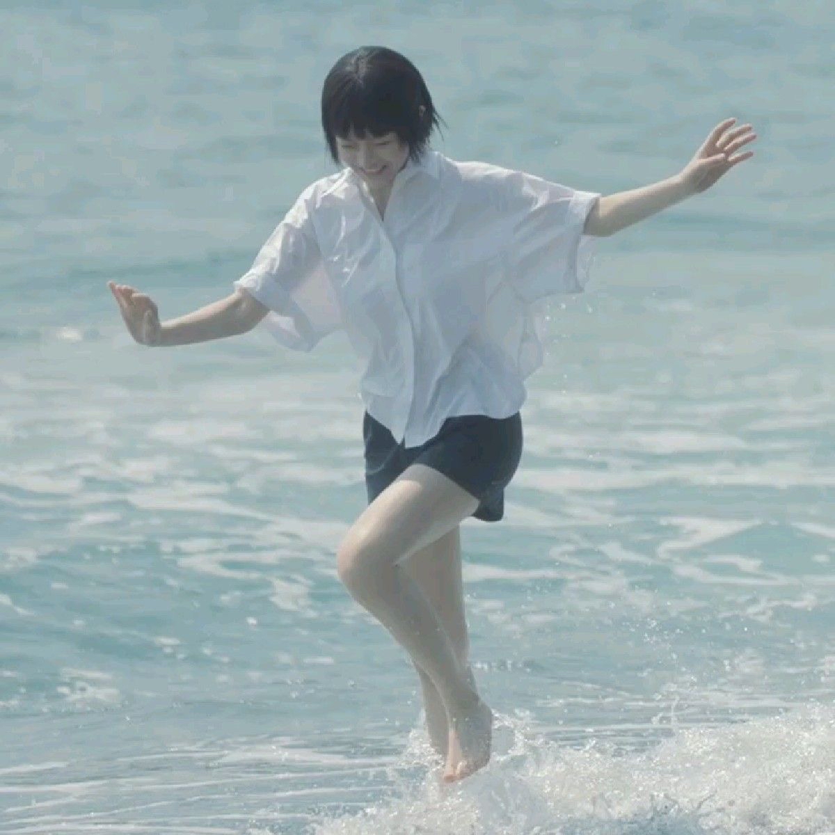 Latest photo of NewJeans