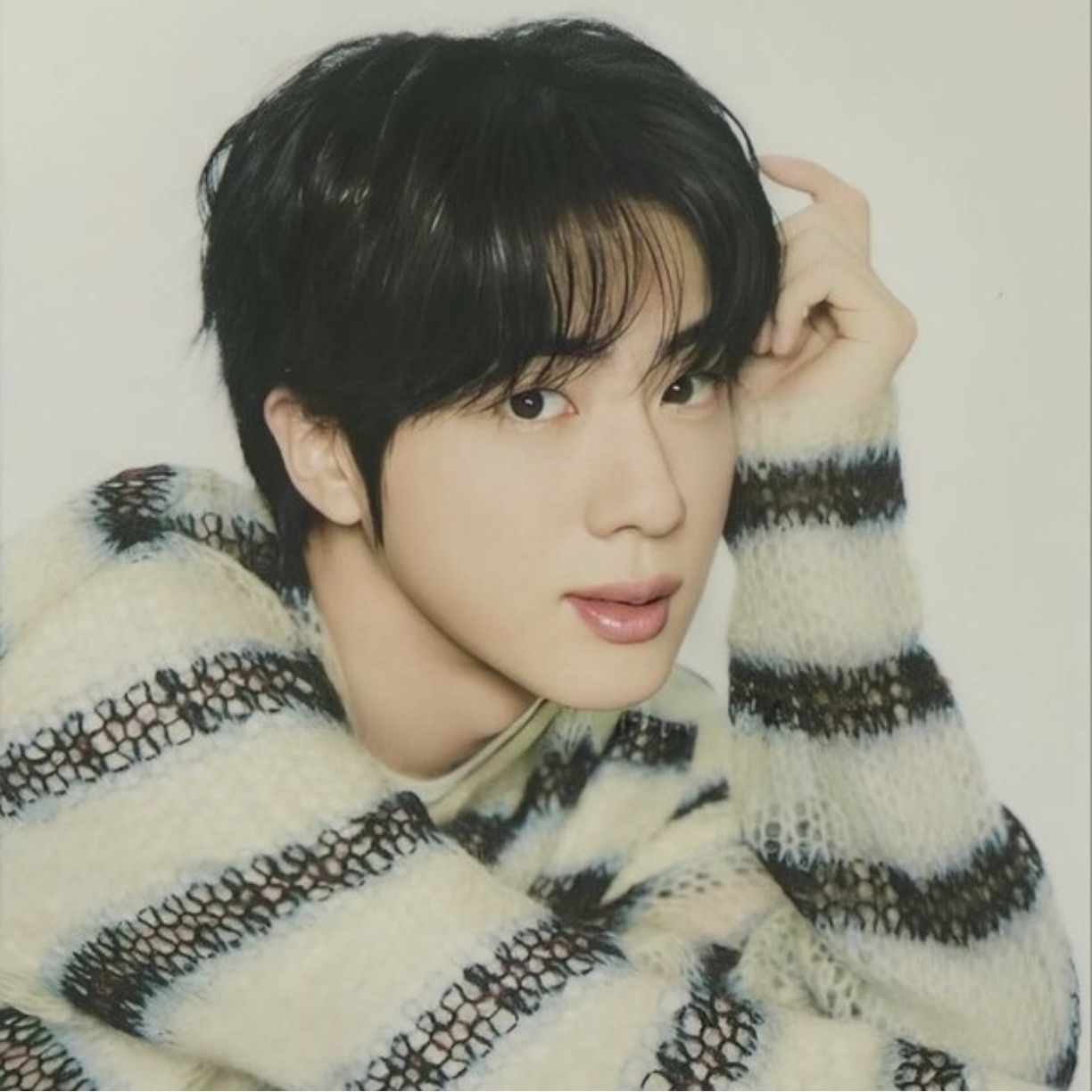 Momen yang diabadikan oleh penggemar Jin (BTS)