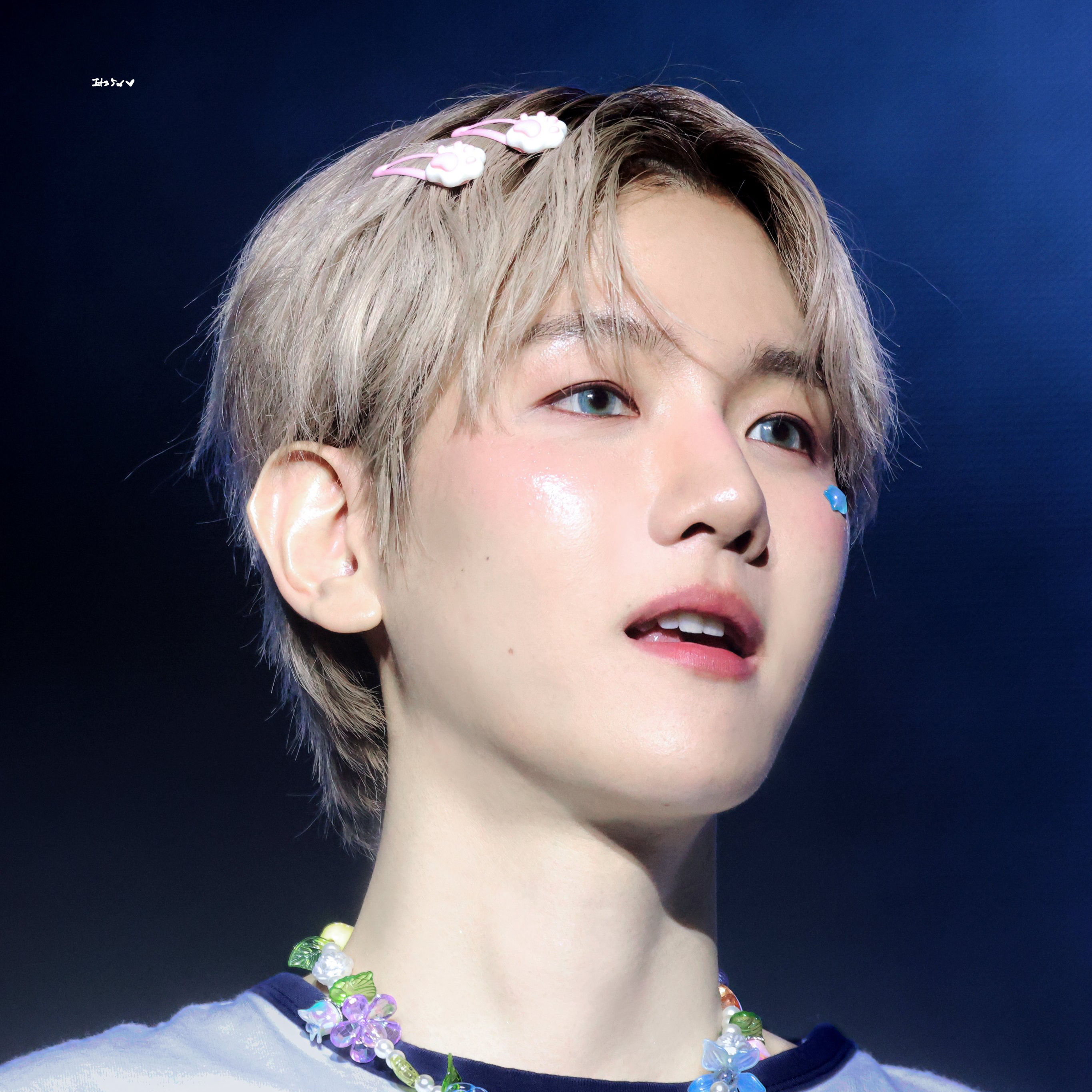 Momen yang diabadikan oleh penggemar Baekhyun (EXO)