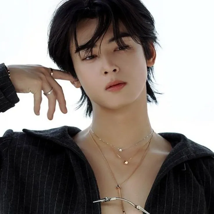 Recent activity shot of Eunwoo (ASTRO)