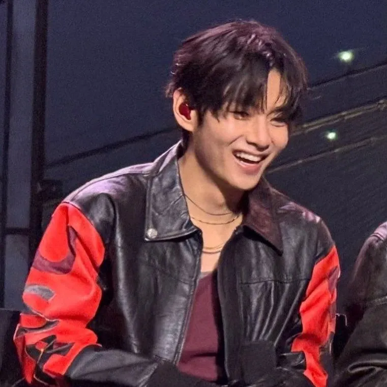 Momen yang diabadikan oleh penggemar V (BTS)