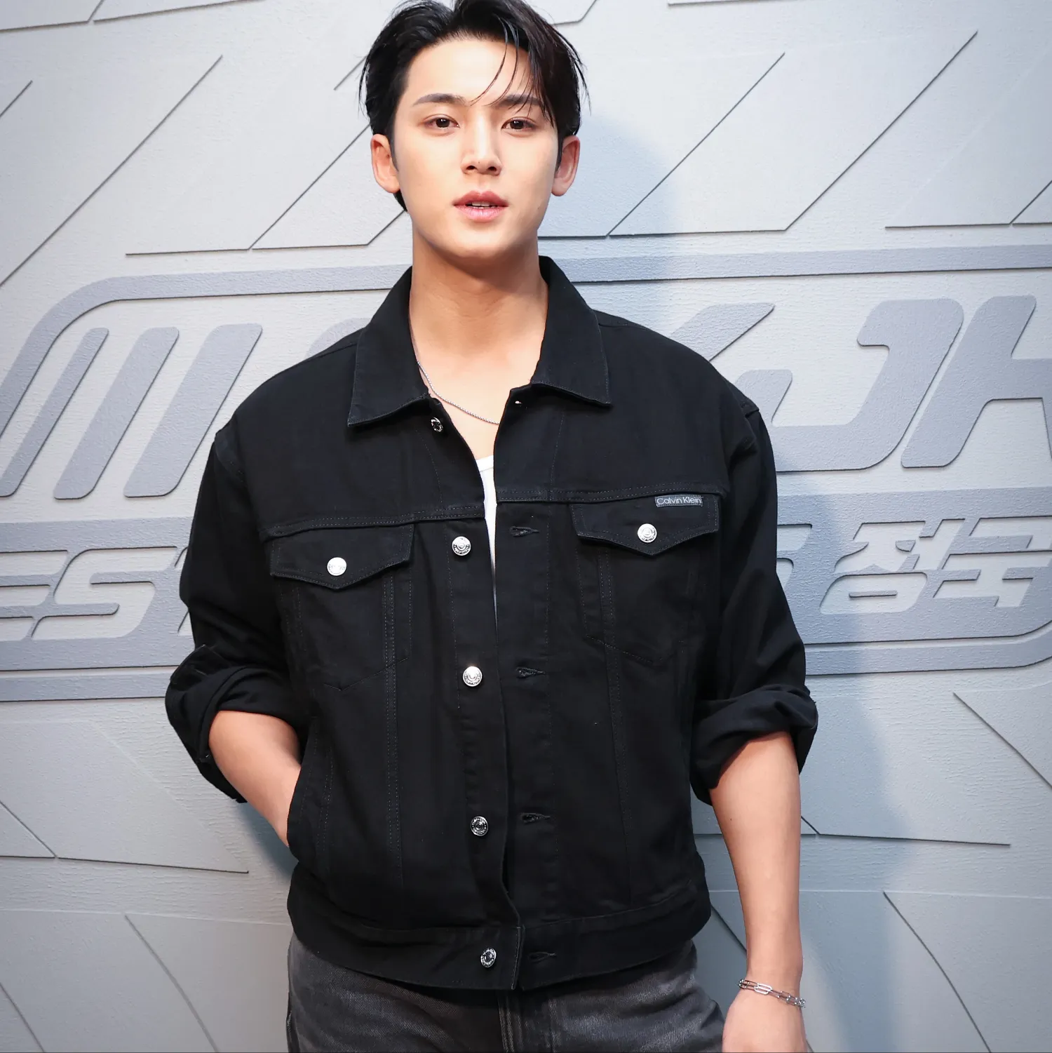 Behind-the-scenes cut of Mingyu (SEVENTEEN)