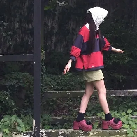 Recent activity shot of Iroha (ILLIT)