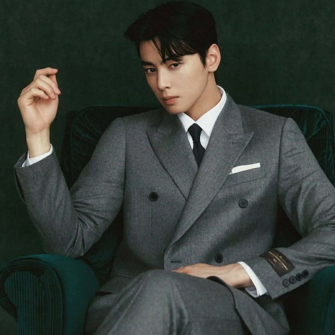 Latest photo of Eunwoo (ASTRO)