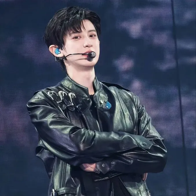A moment captured by EXO's fan