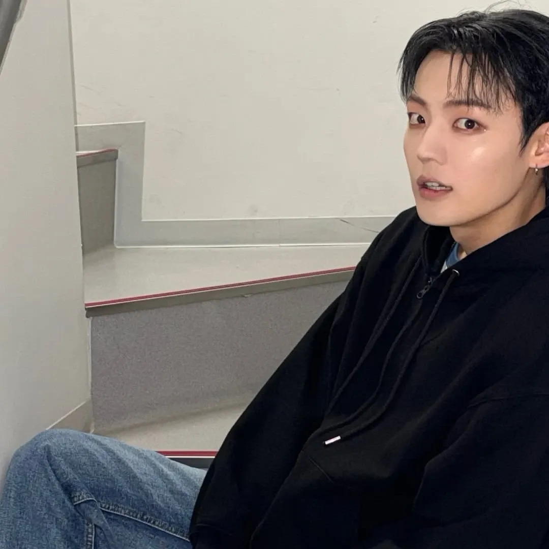 Recent activity shot of Chan (A.C.E)