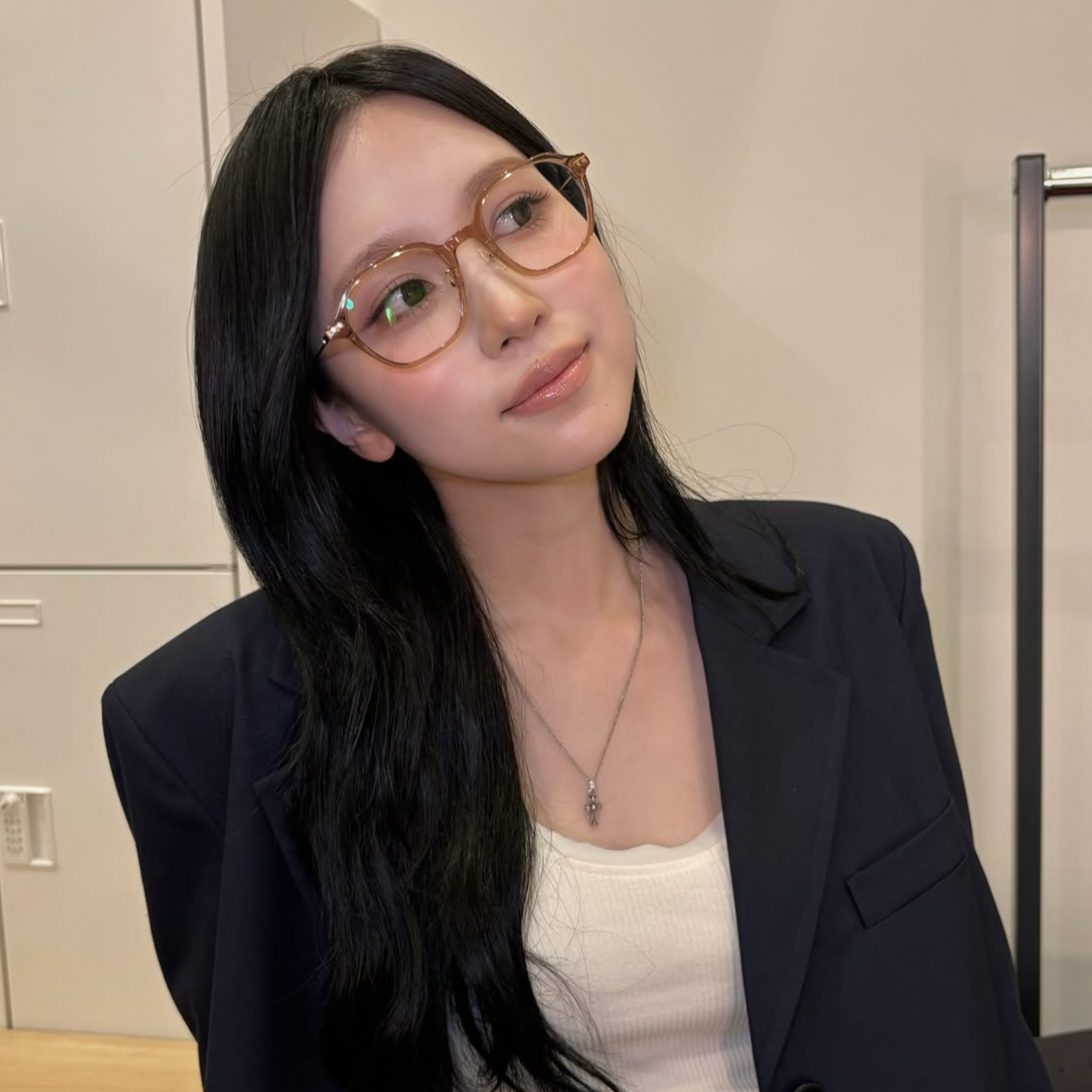 Potret di balik layar Mina (TWICE)
