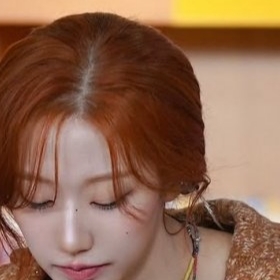 Behind-the-scenes cut of Jeong Yein (Lovelyz)