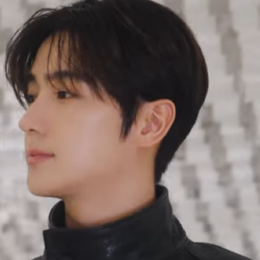 Recent activity shot of Hyunjae (THE BOYZ)