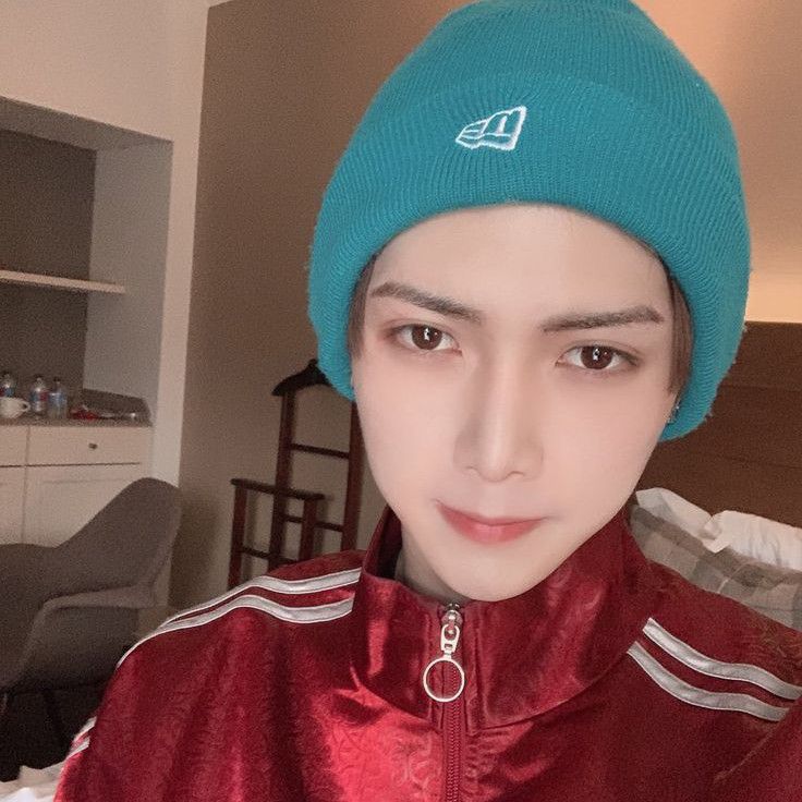 에이티즈의 비하인드 컷