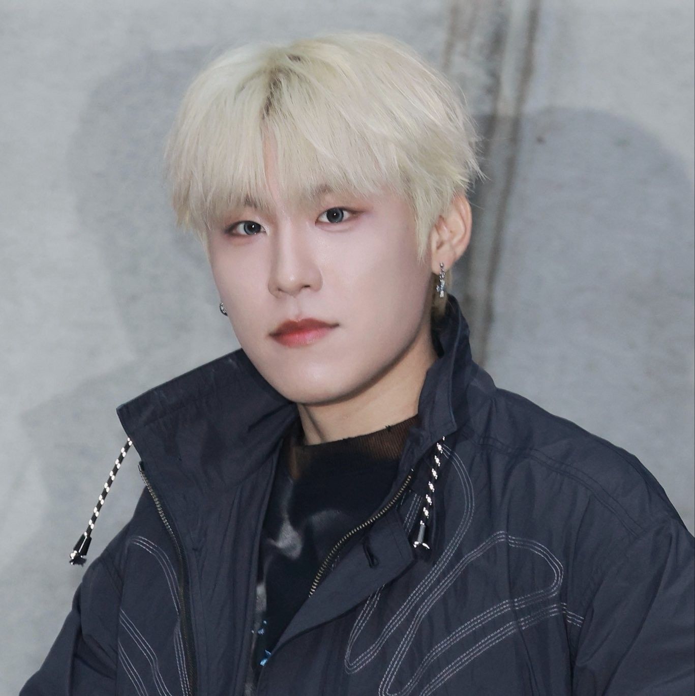 朴佑镇 (AB6IX)的最新照片