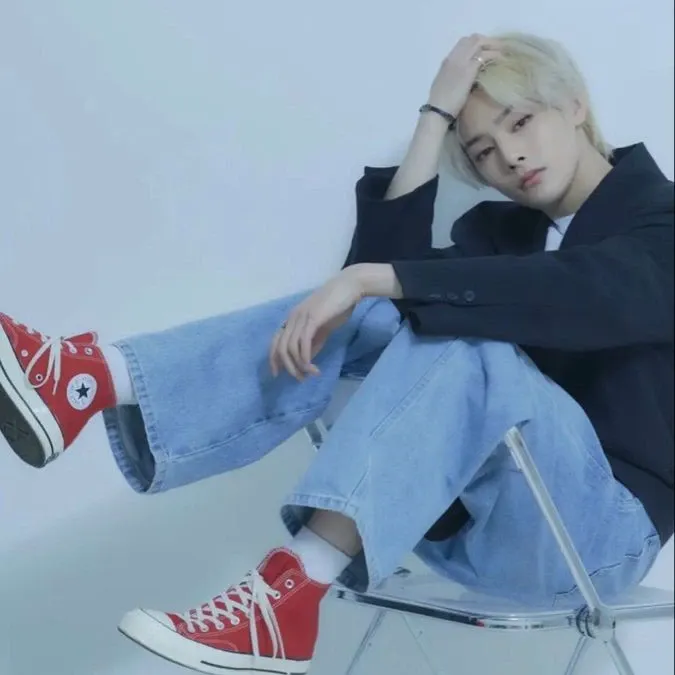 Behind-the-scenes cut of I.N (Stray Kids)