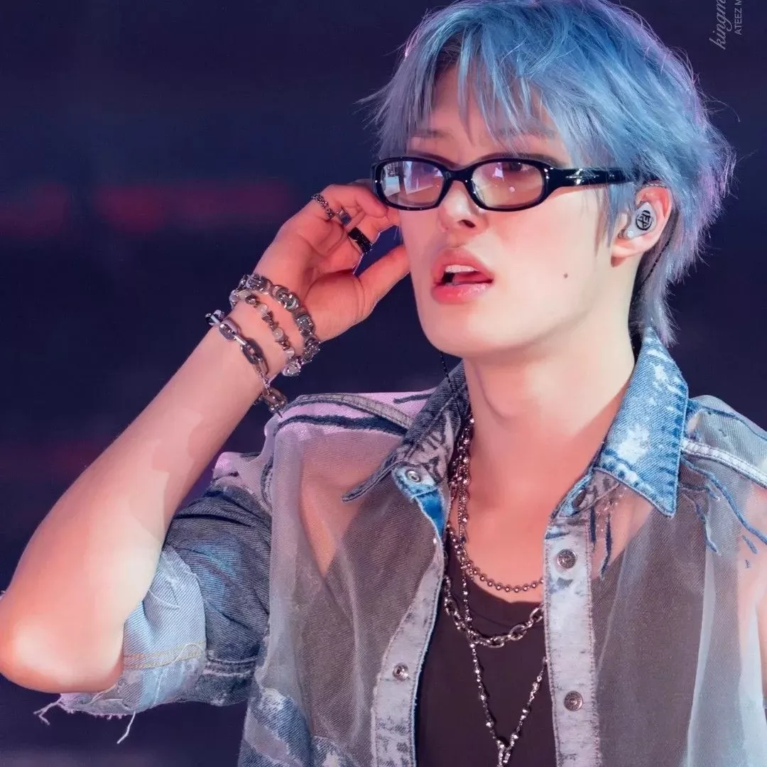 Behind-the-scenes cut of Mingi (ATEEZ)