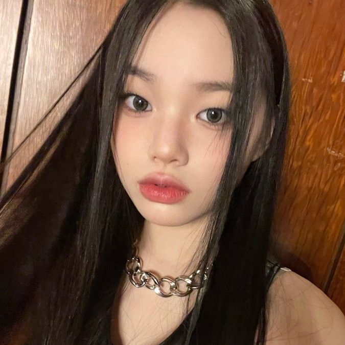 Behind-the-scenes cut of Park Boeun (CLASS:y)