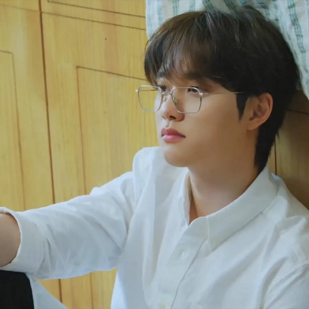 A moment captured by D.O. (EXO)'s fan