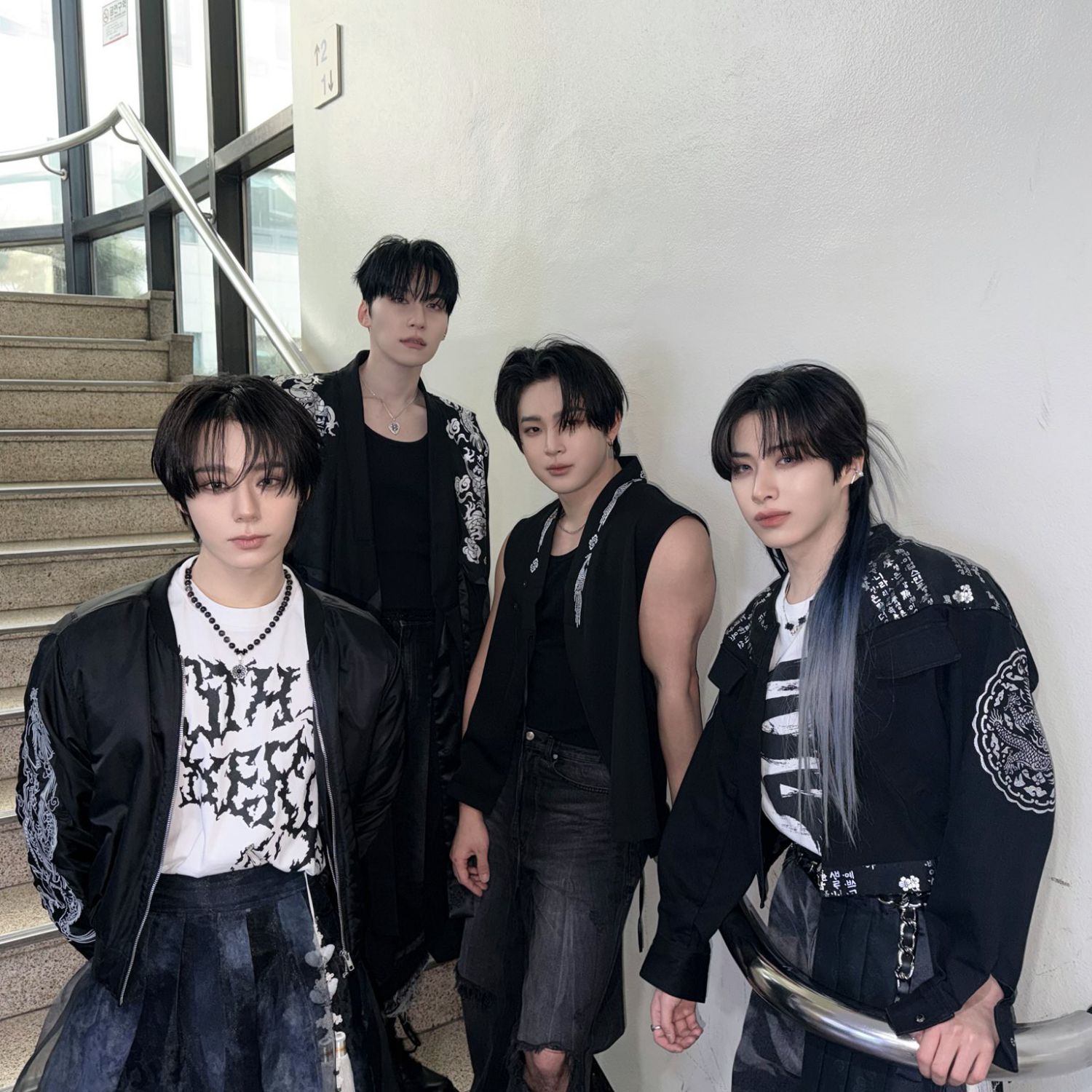 Behind-the-scenes cut of LEE DO (ONEUS)