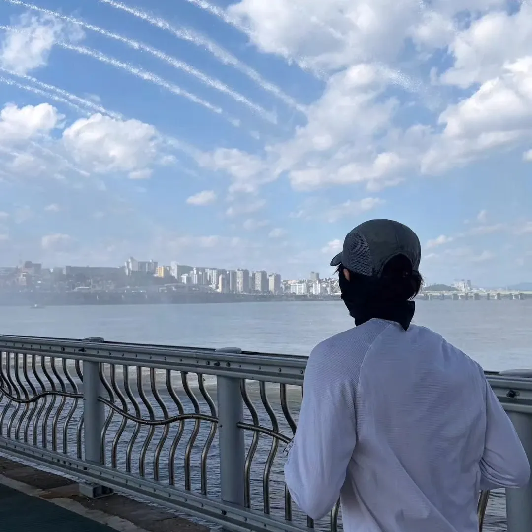 Behind-the-scenes cut of SUGA (BTS)