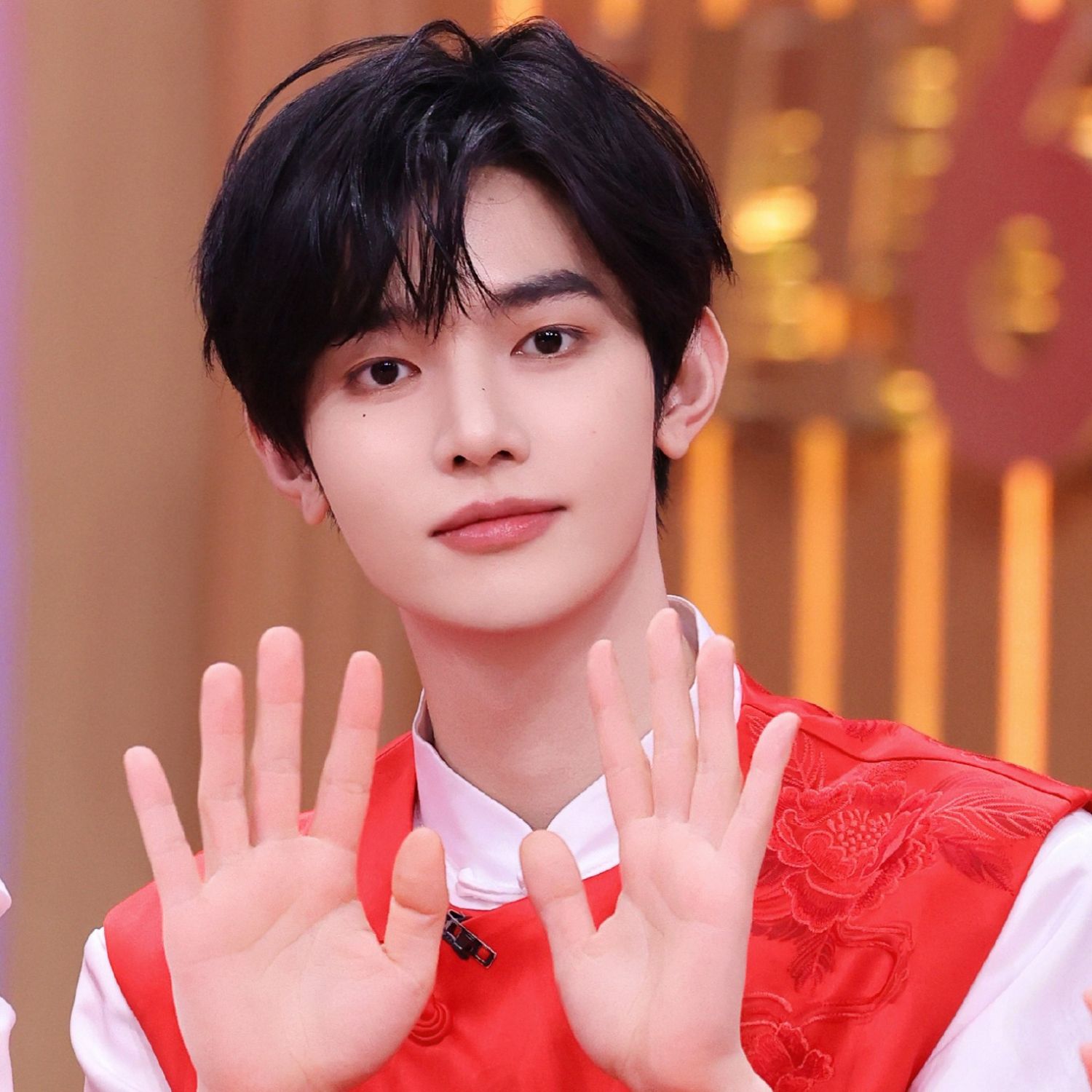 Behind-the-scenes cut of Zhang Hao (ZEROBASEONE)