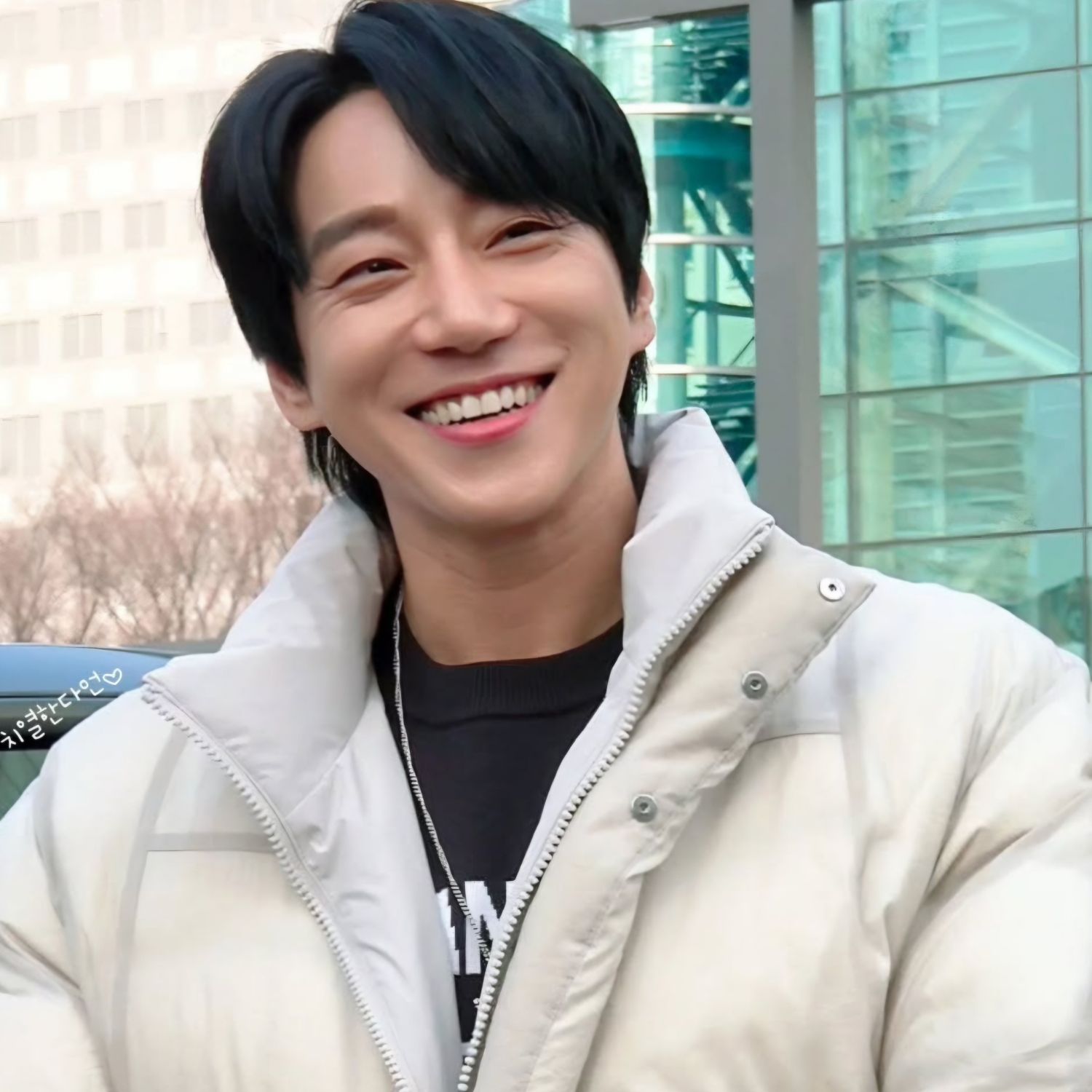 Recent activity shot of Hwang Chiyeol